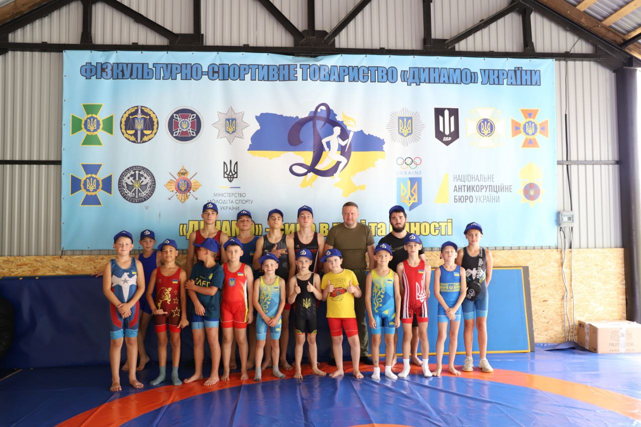 Добре оновлено базу "Динамо" на озері Добре!